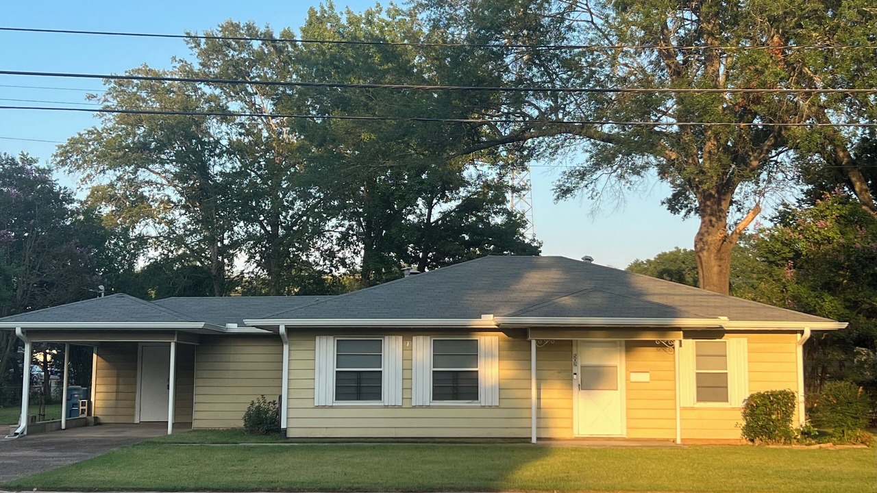 Photo of Outdoor in Vivian