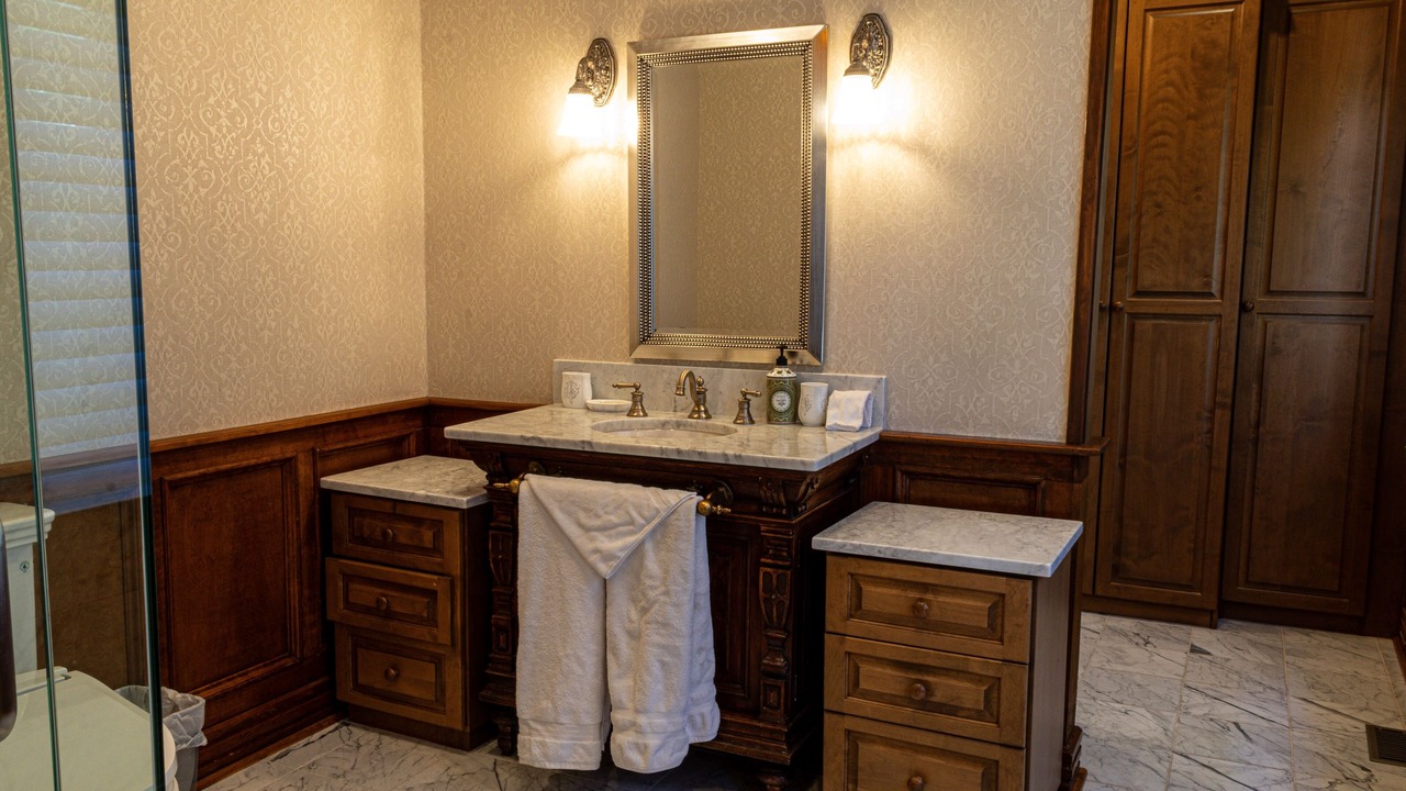 Photo of Bathroom in Sandy