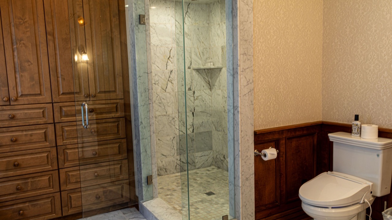 Photo of Bathroom in Sandy