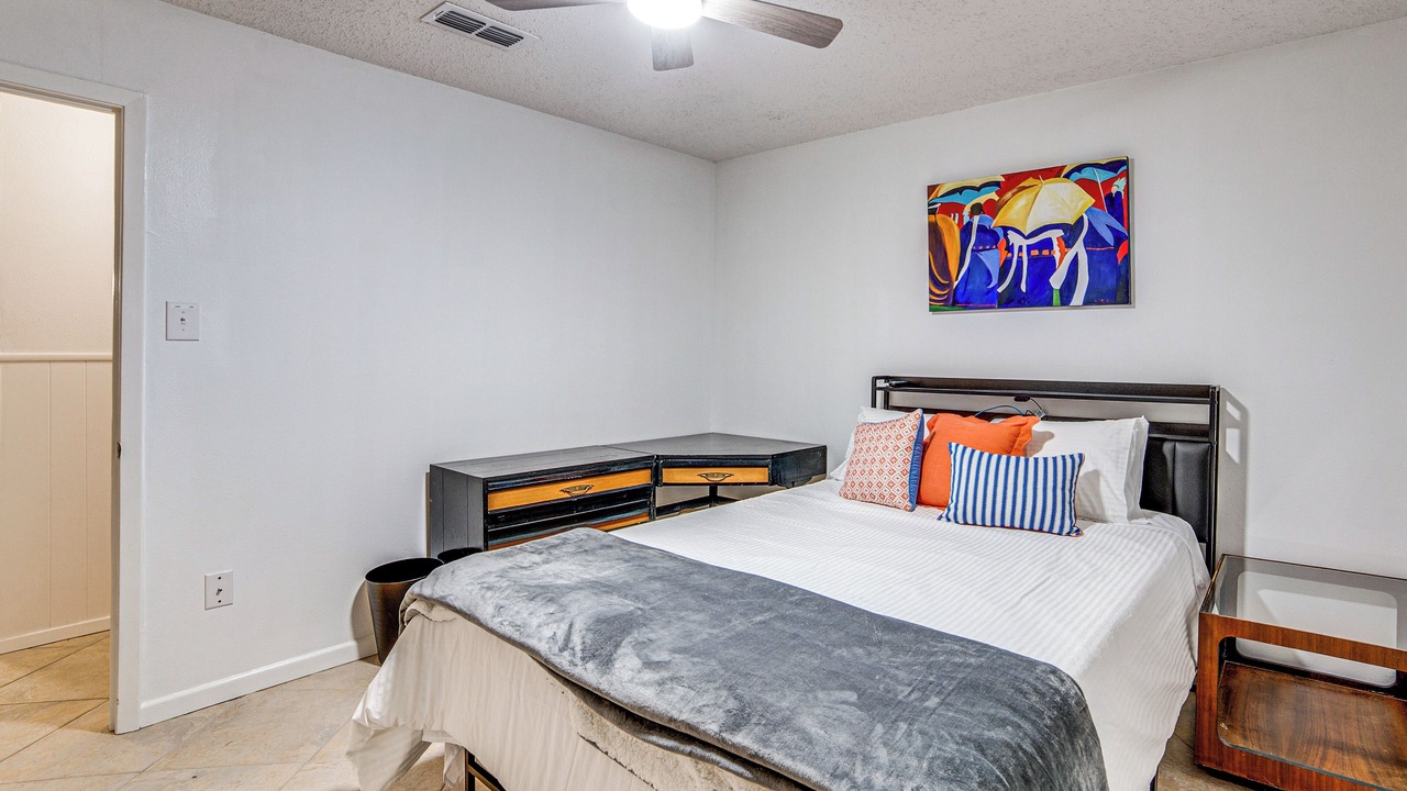 Photo of Bedroom in Mineola