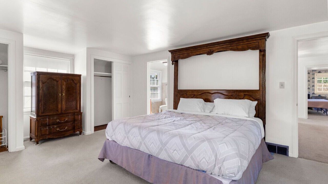 Photo of Bedroom in Youngstown