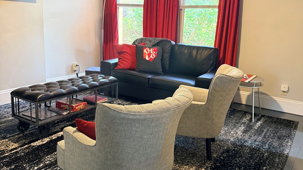 Photo of Livingroom in University District