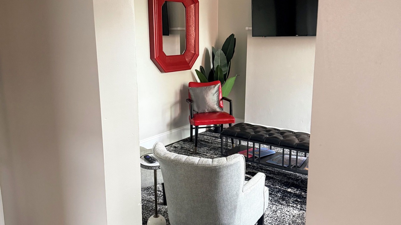 Photo of Livingroom in University District
