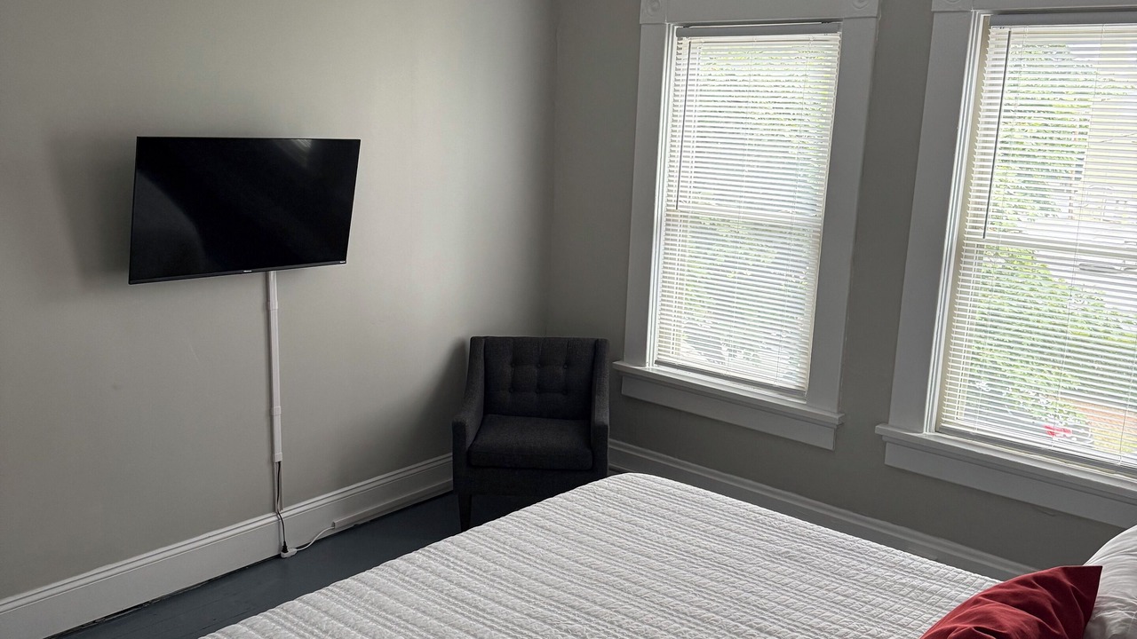Photo of Bedroom in University District