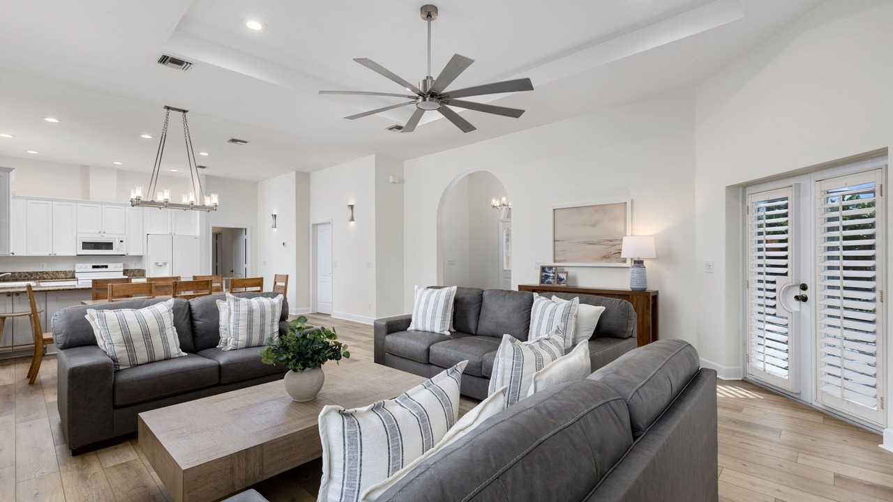Photo of Livingroom in Naples Park