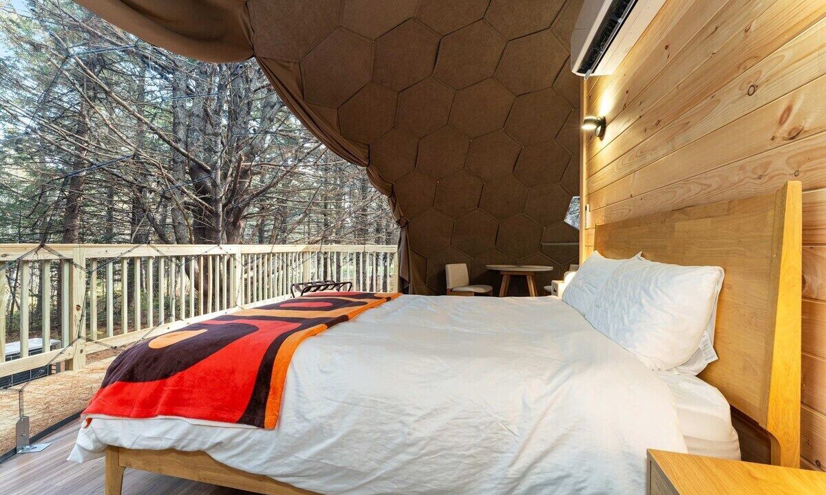 Photo of Bedroom in Sullivan