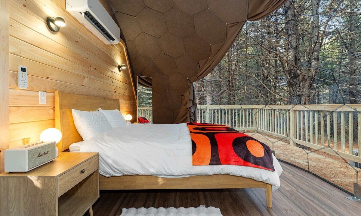 Photo of Bedroom in Sullivan