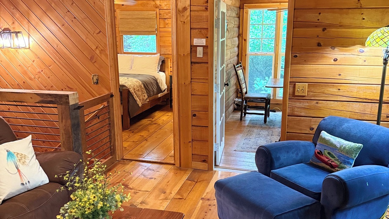 Photo of Bedroom in Raccoon Ridge