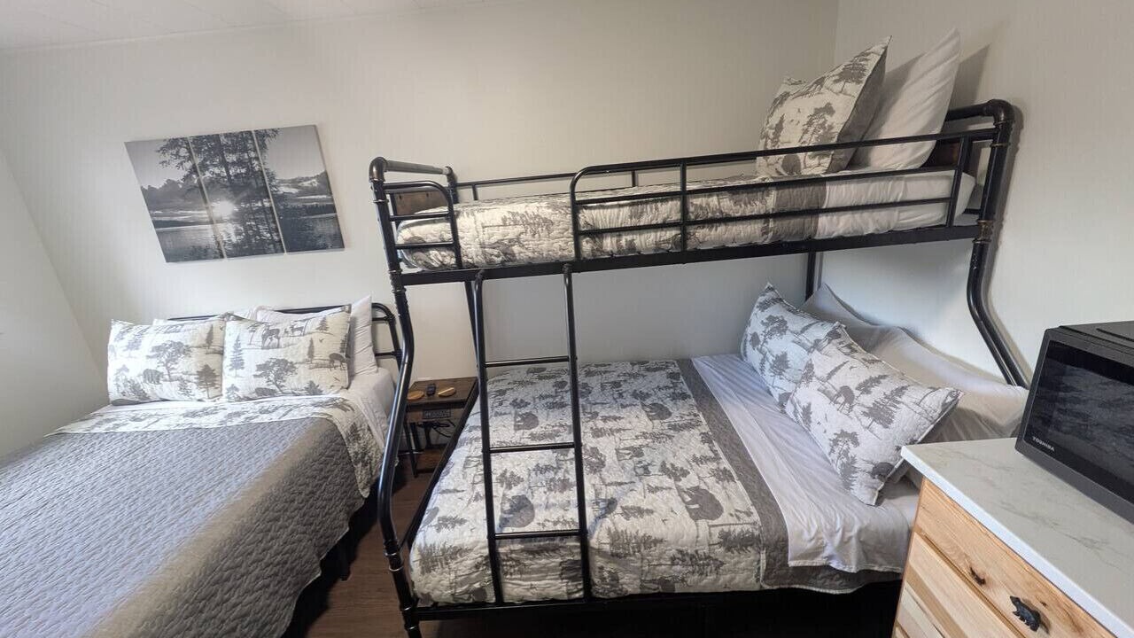 Photo of Bedroom in Canaan