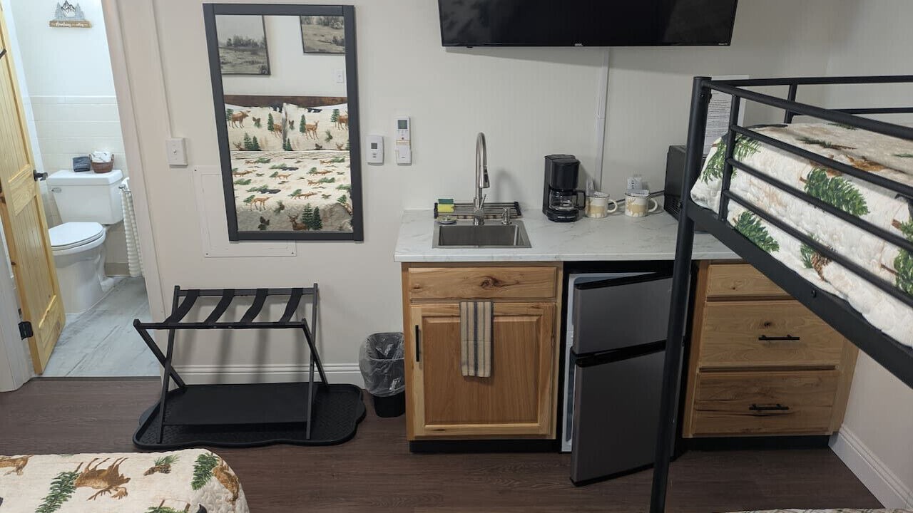 Photo of Bedroom in Canaan