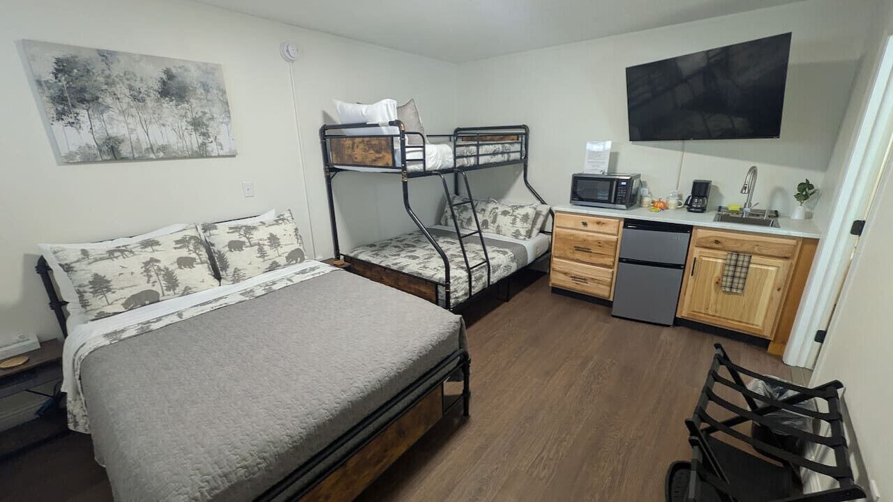 Photo of Bedroom in Canaan