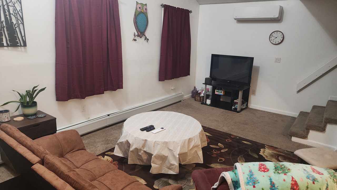 Photo of Livingroom in Brewer