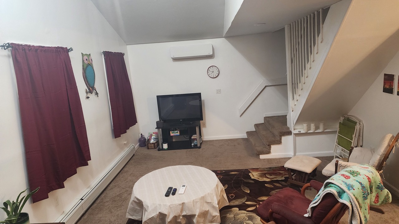 Photo of Livingroom in Brewer
