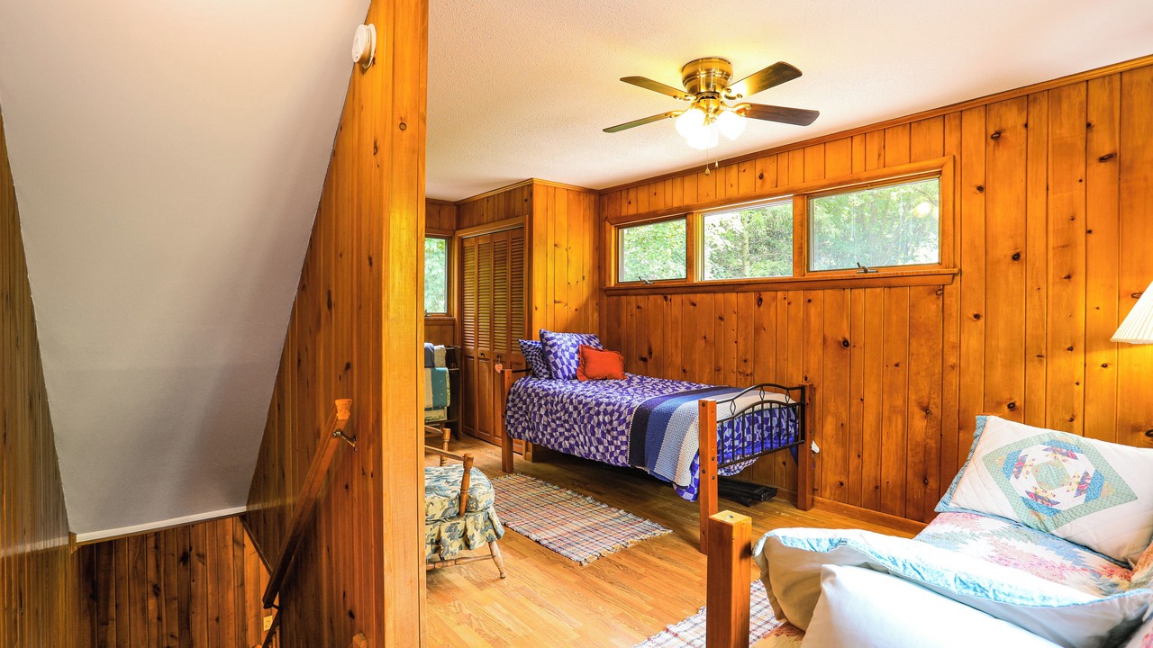 Photo of Bedroom in Edinboro