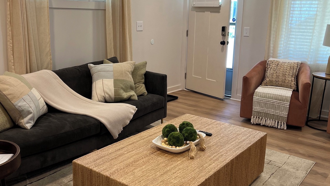 Photo of Livingroom in Erie