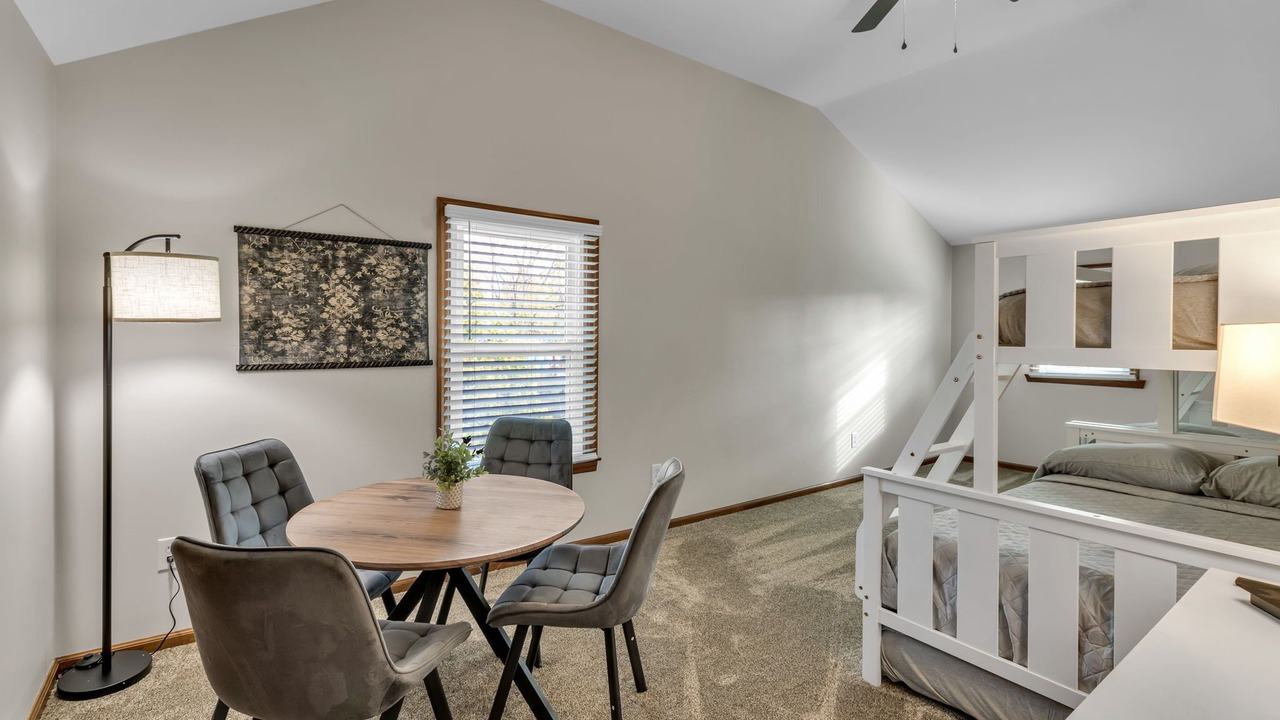 Photo of Bedroom in Crittenden