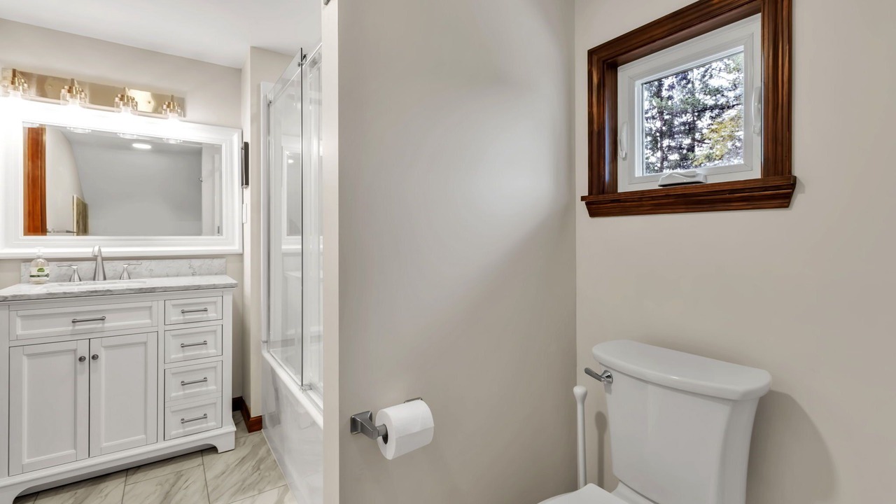 Photo of Bathroom in Crittenden