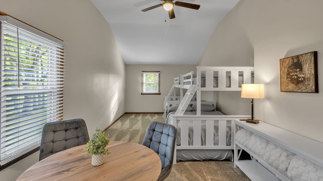 Photo of Bedroom in Crittenden