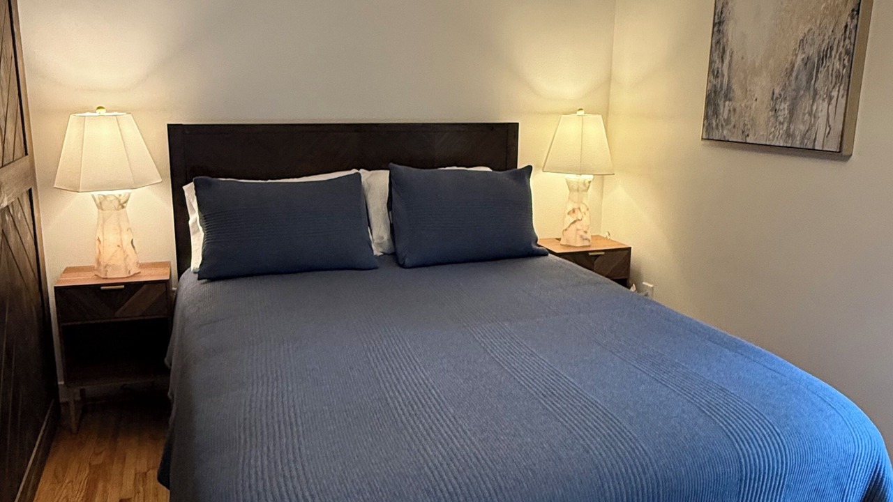 Photo of Bedroom in Williamsville