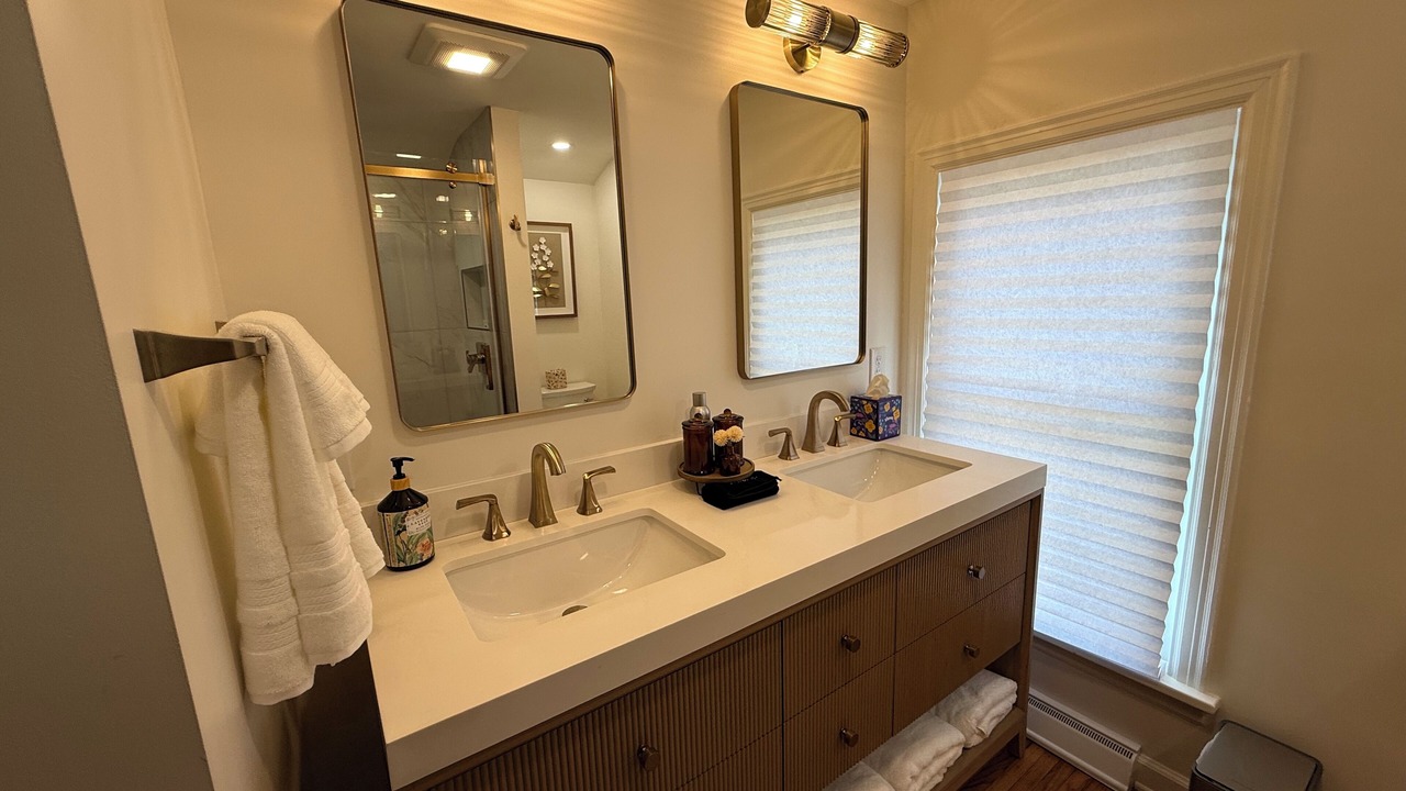 Photo of Bathroom in Williamsville