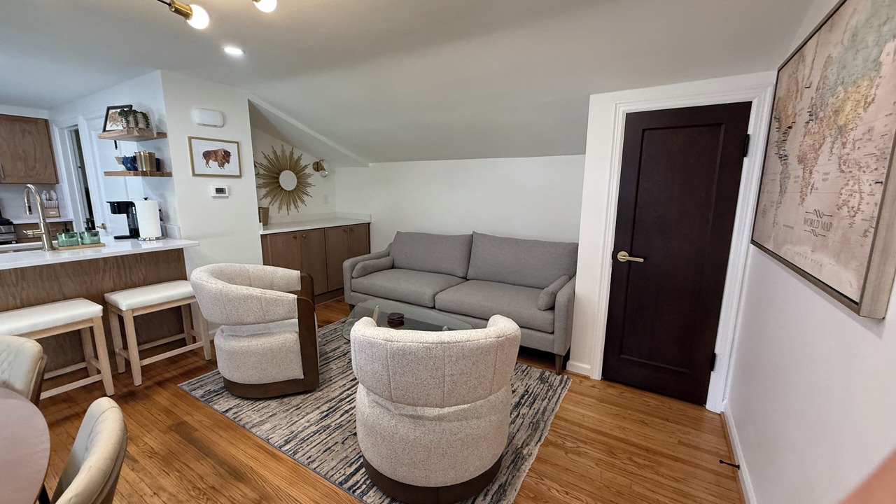Photo of Livingroom in Williamsville