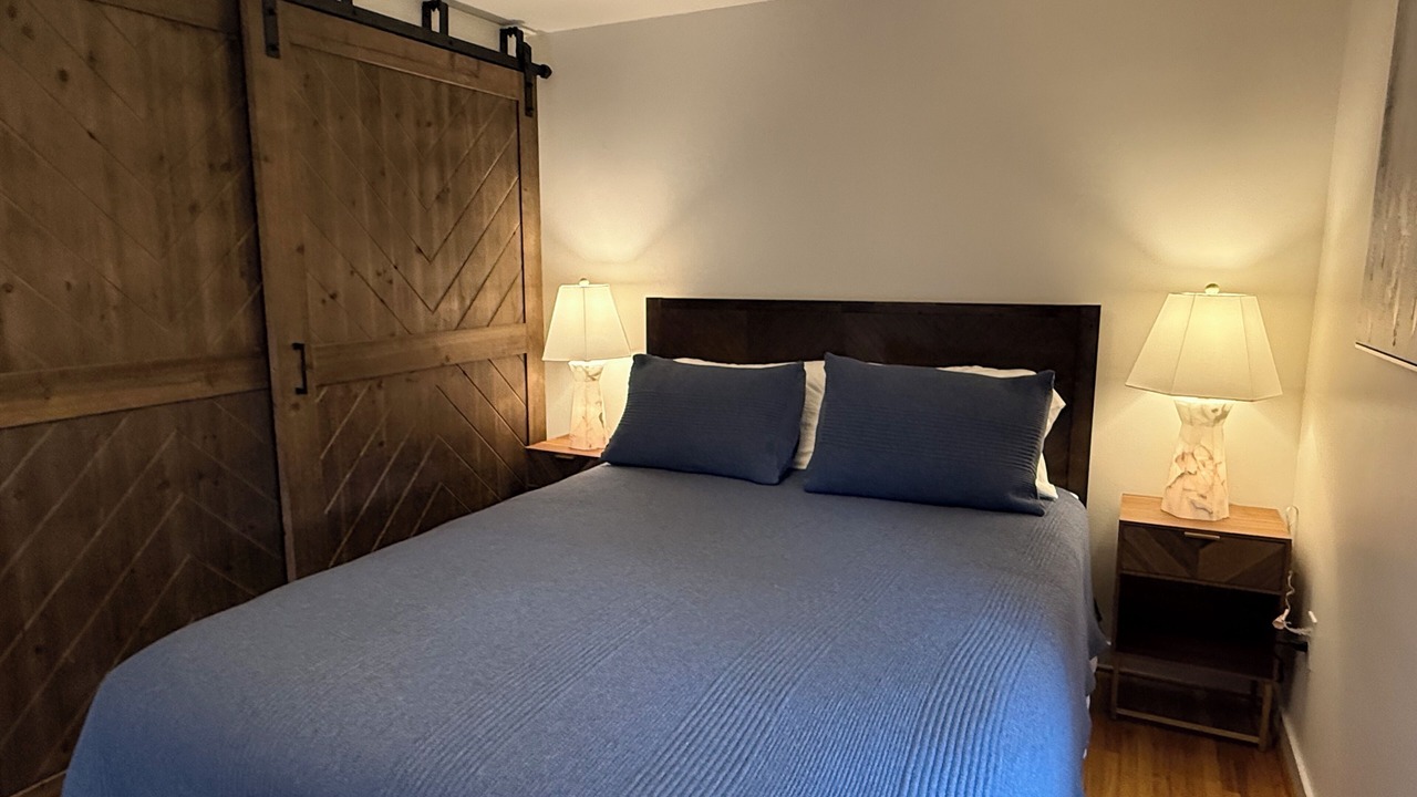 Photo of Bedroom in Williamsville