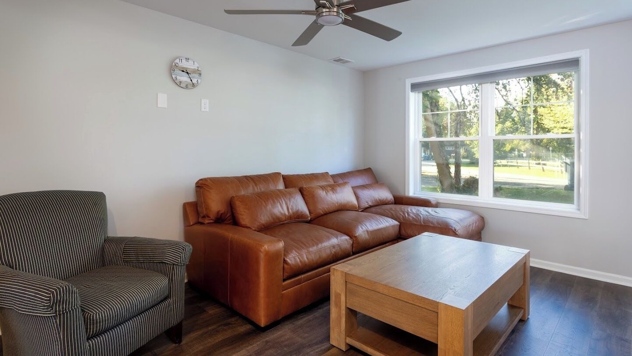 Photo of Livingroom in Lake Erie Beach