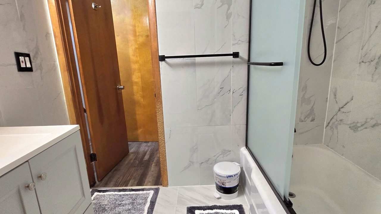 Photo of Bathroom in North Tonawanda