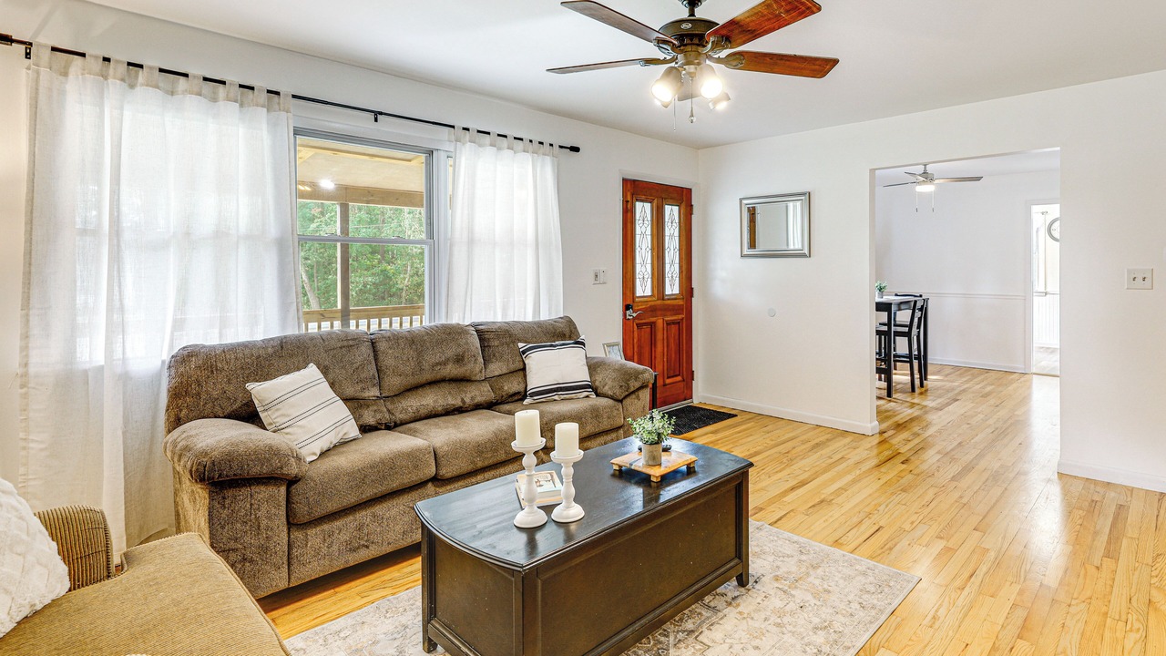 Photo of Livingroom in Lincoln