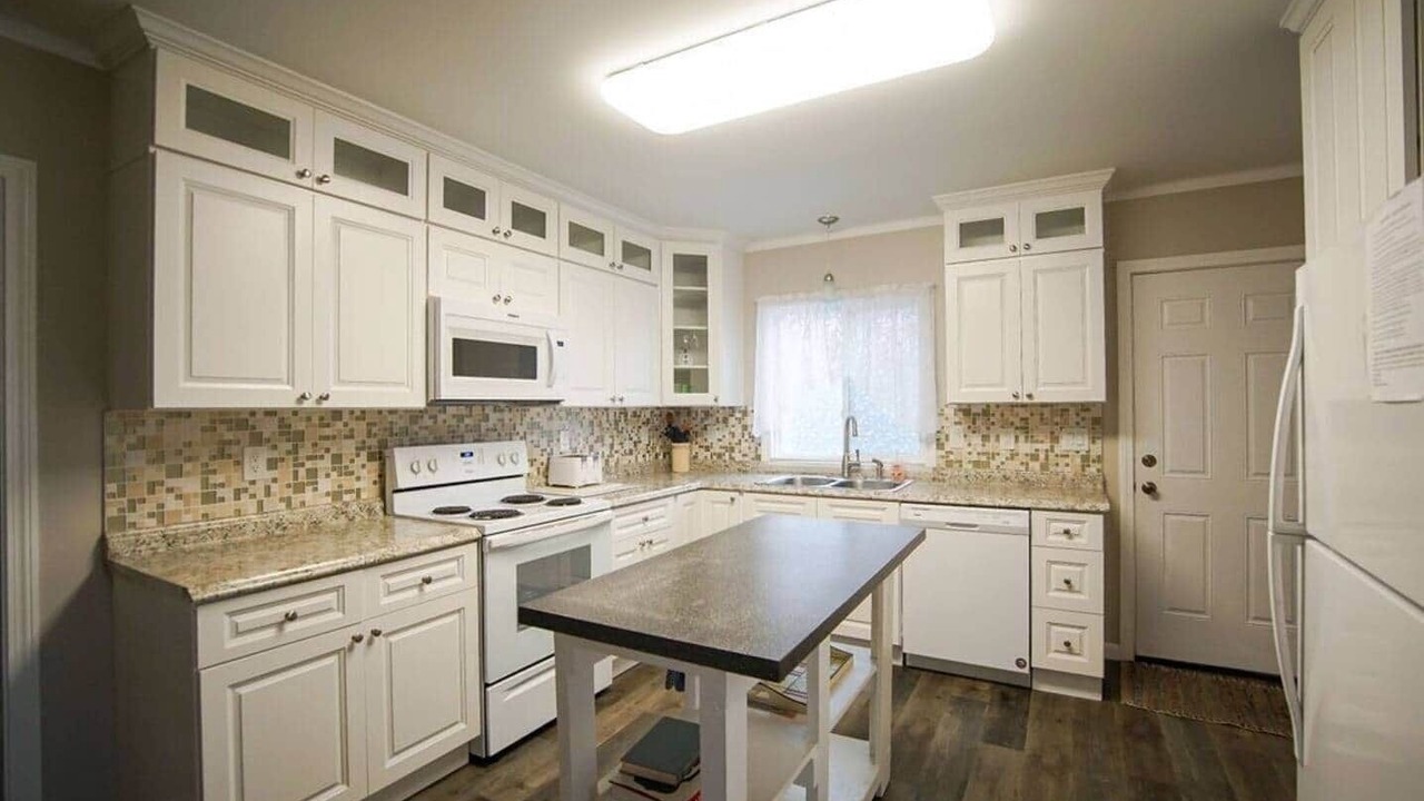 Photo of Kitchen in Downtown Niagara Falls