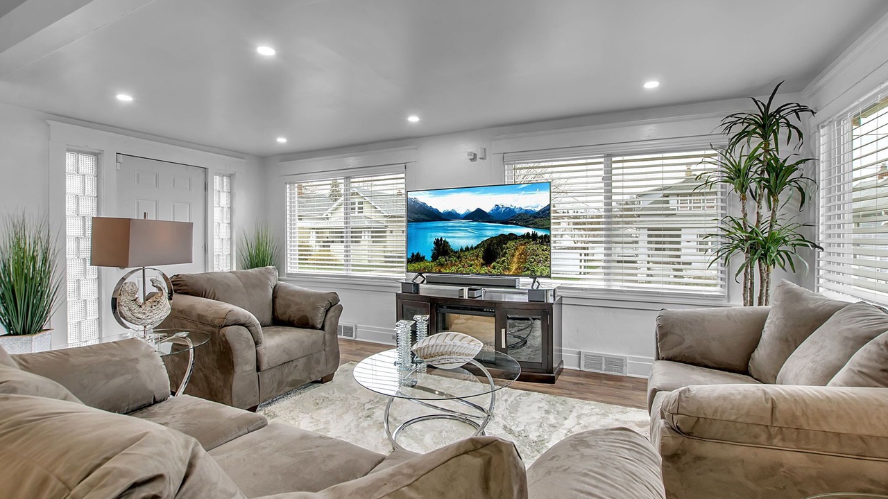 Photo of Livingroom in Cheektowaga