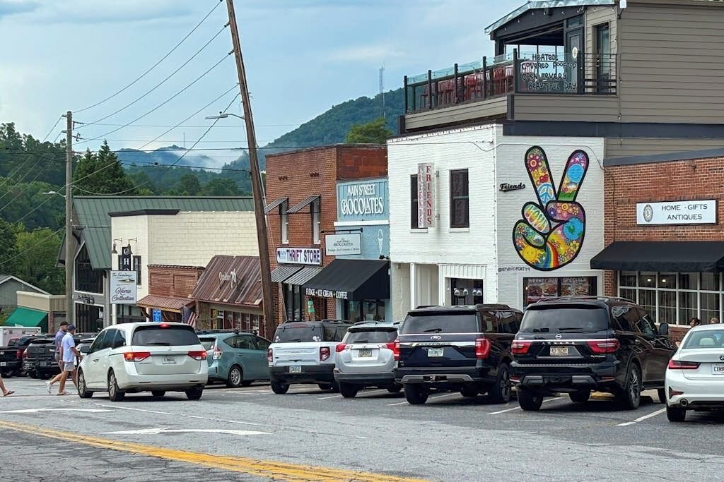 Photo of Others in Screamer Mountain
