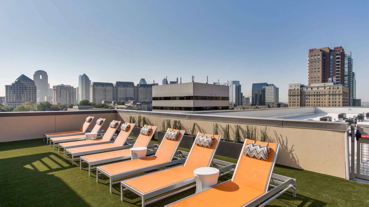 Photo of Outdoor in Uptown