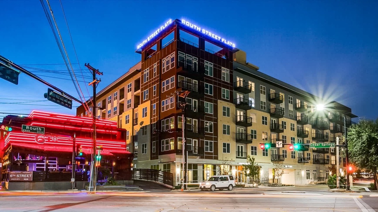 Photo of Outdoor in Uptown