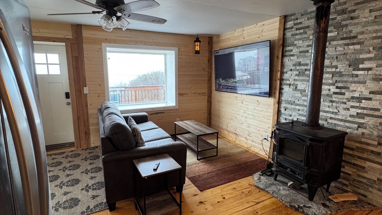 Photo of Livingroom in Clam Gulch