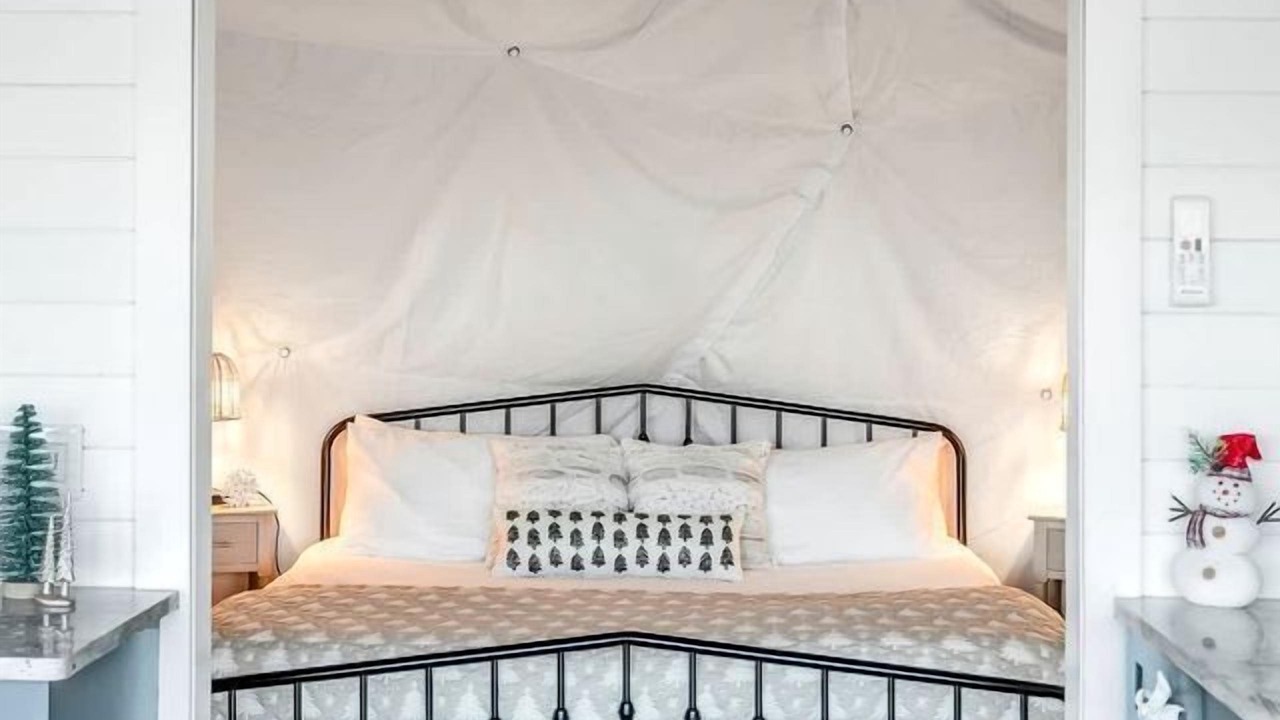 Photo of Bedroom in Smithville