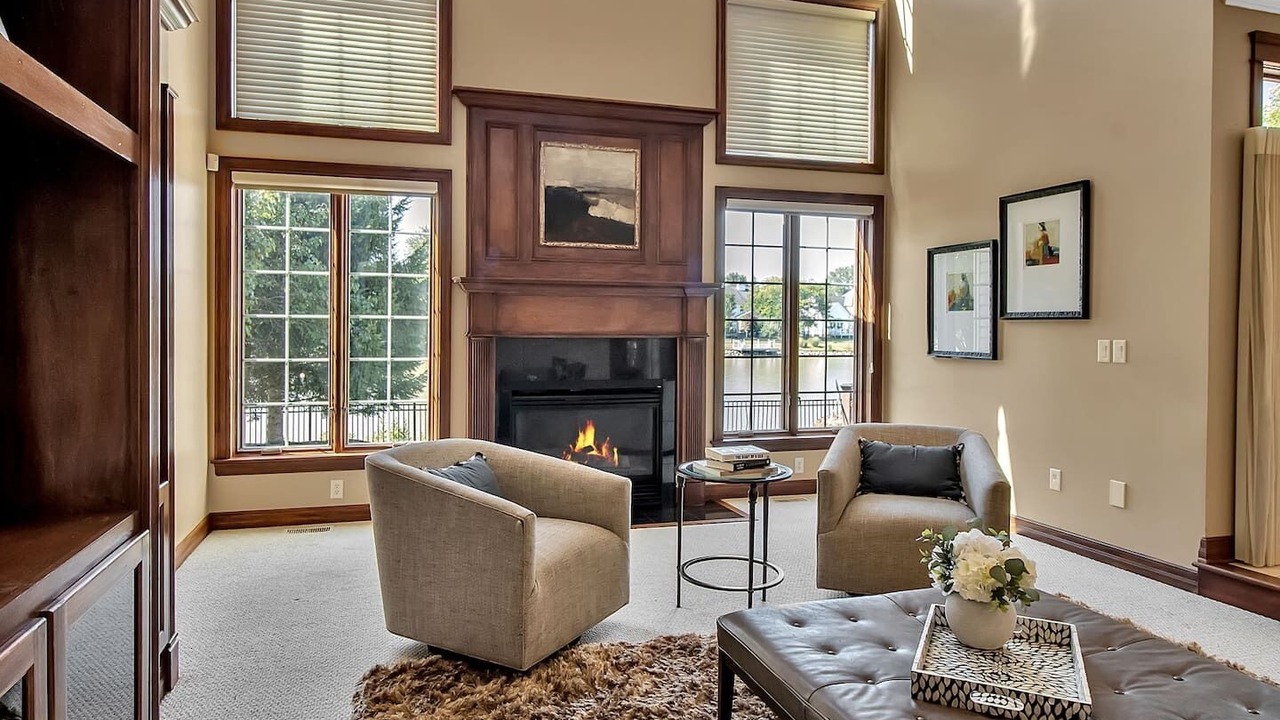 Photo of Livingroom in Amherst