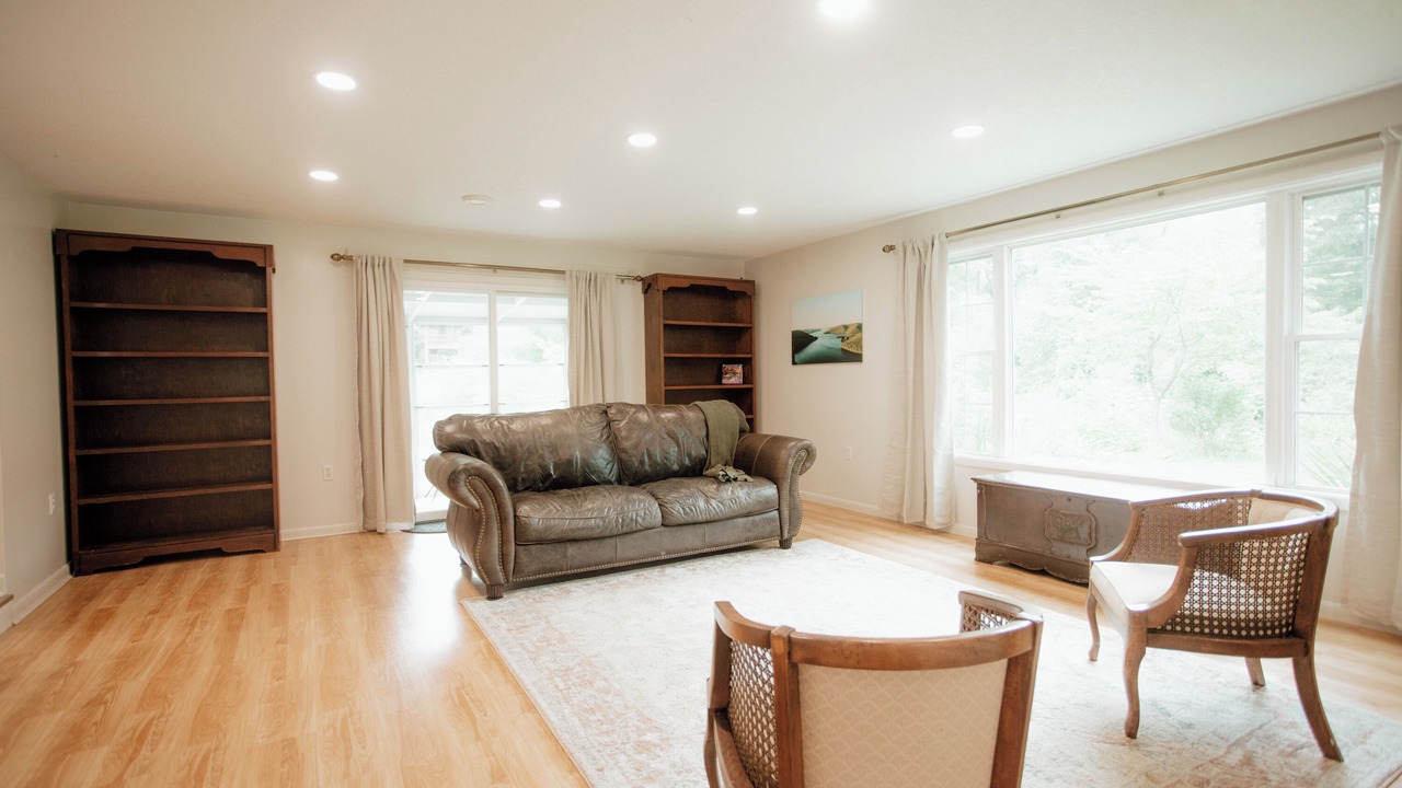 Photo of Livingroom in Spring Creek