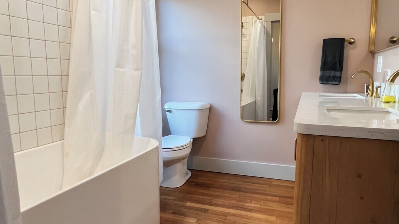 Photo of Bathroom in East End