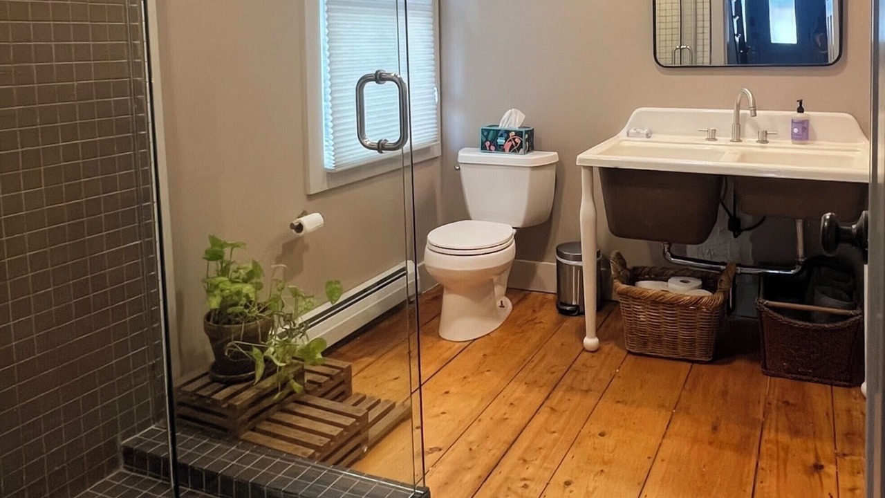 Photo of Bathroom in East End
