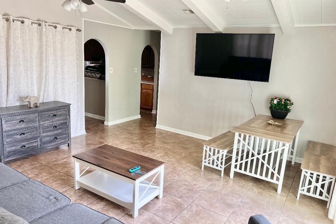 Photo of Livingroom in South Side