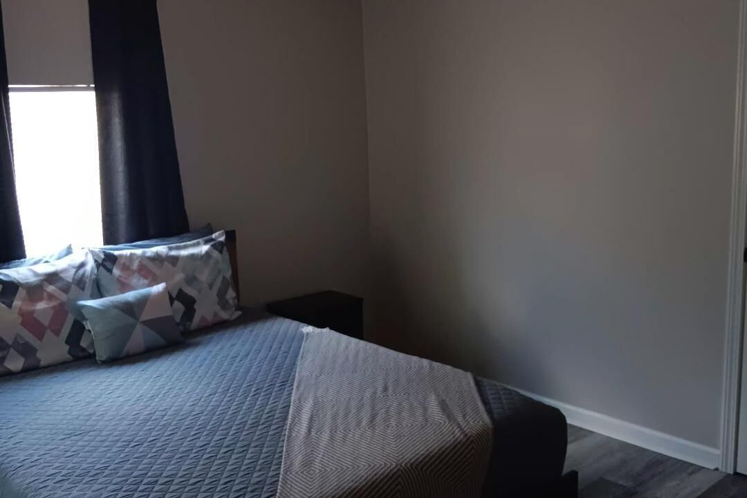 Photo of Bedroom in Central City
