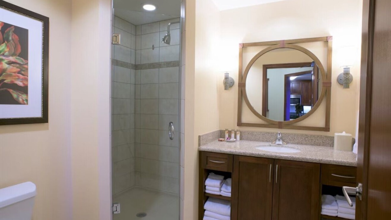 Photo of Bathroom in Lahaina