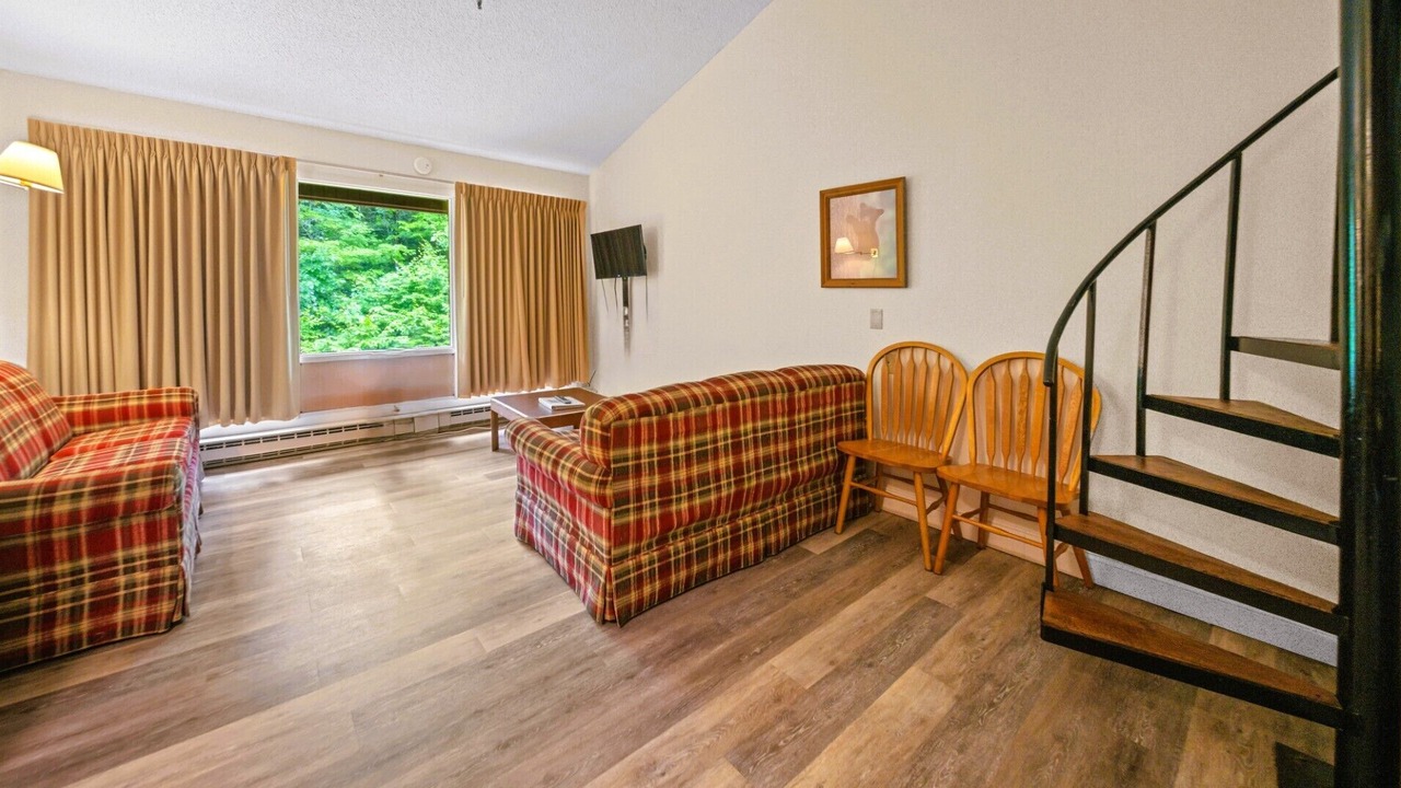 Photo of Livingroom in Stoneham