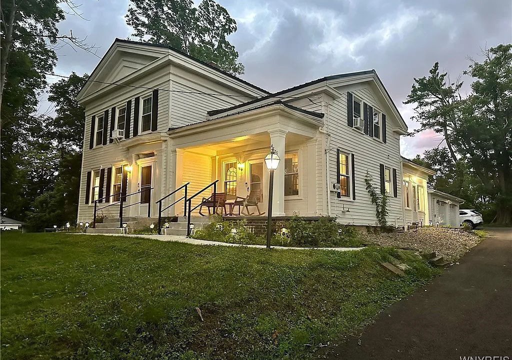 Photo of Outdoor in Orchard Park