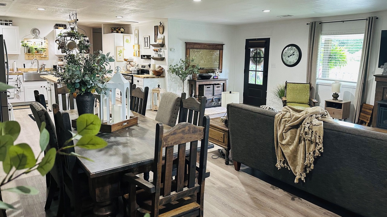 Photo of Livingroom in Cecil