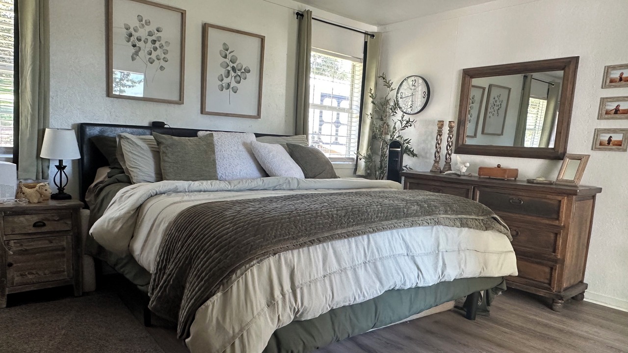 Photo of Bedroom in Cecil