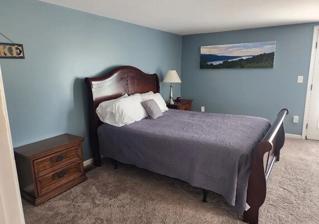 Photo of Bedroom in Hammondsport