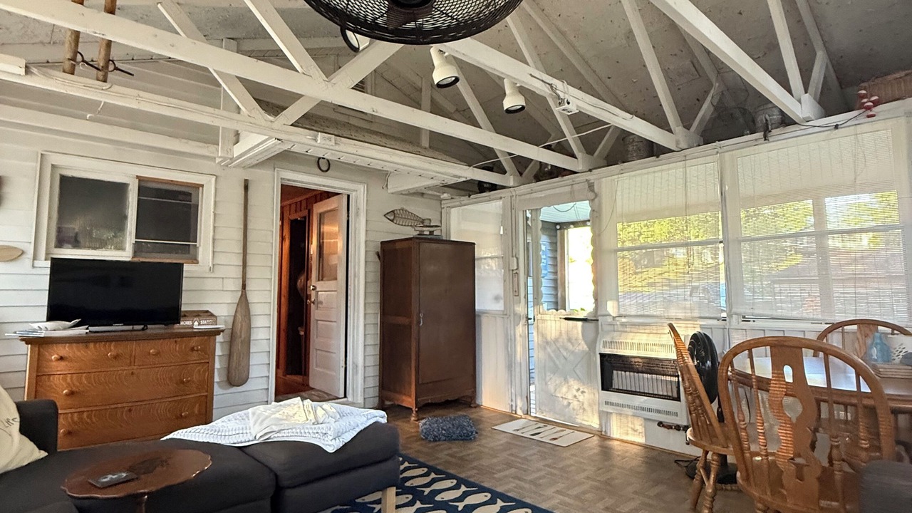 Photo of Livingroom in Canadohta Lake