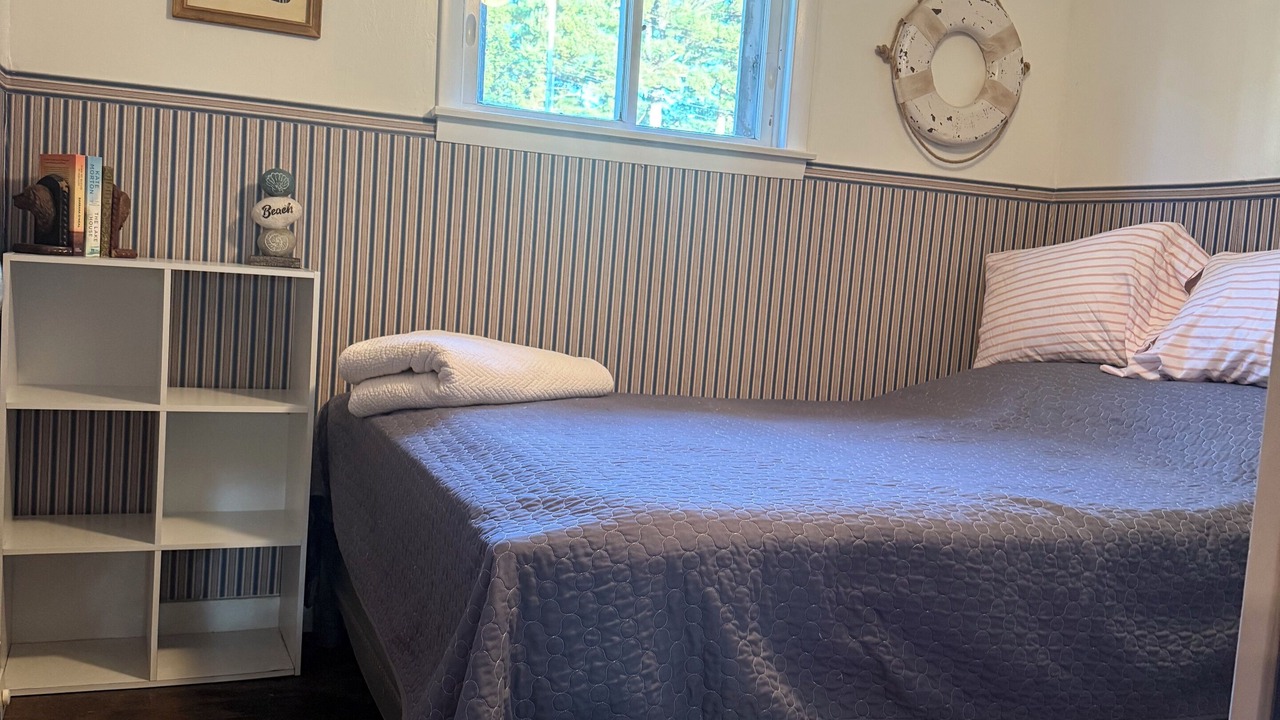 Photo of Bedroom in Canadohta Lake
